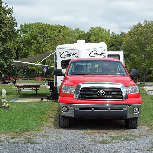 RV - 30amp E/W/Cable TV
